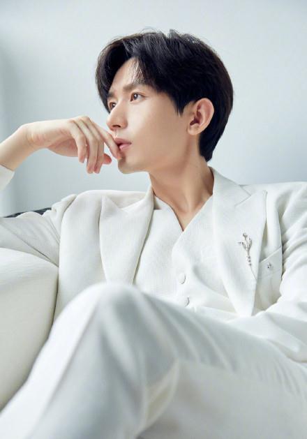 吃瓜爆料成毅,成毅背后的故事揭秘