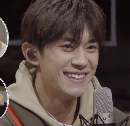 愣住吃瓜,揭秘网络热点的背后真相